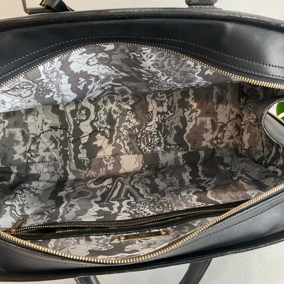 Louis Vuitton Bequia Leather Sac De Voyage Black - Picture 9 of 16